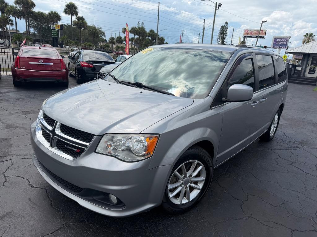 2018 Dodge Grand Caravan SXT's photo
