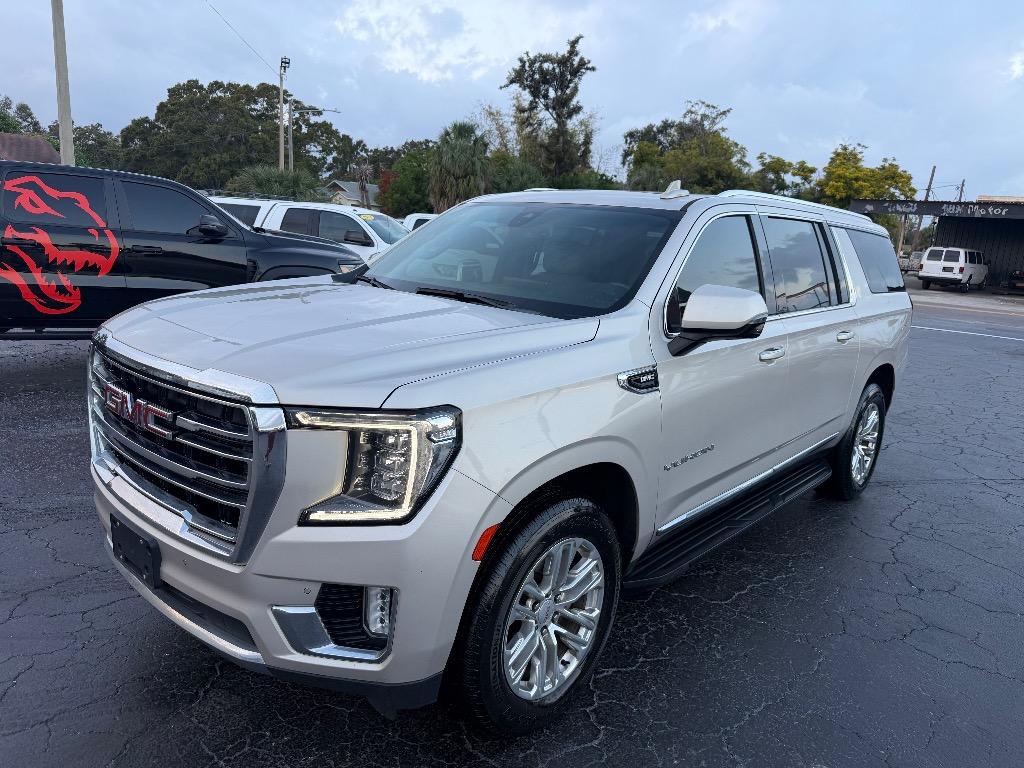 2021 GMC Yukon XL SLT's photo