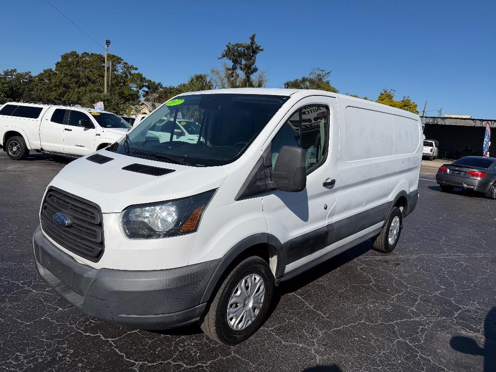 2017 Ford Transit Van Base's photo
