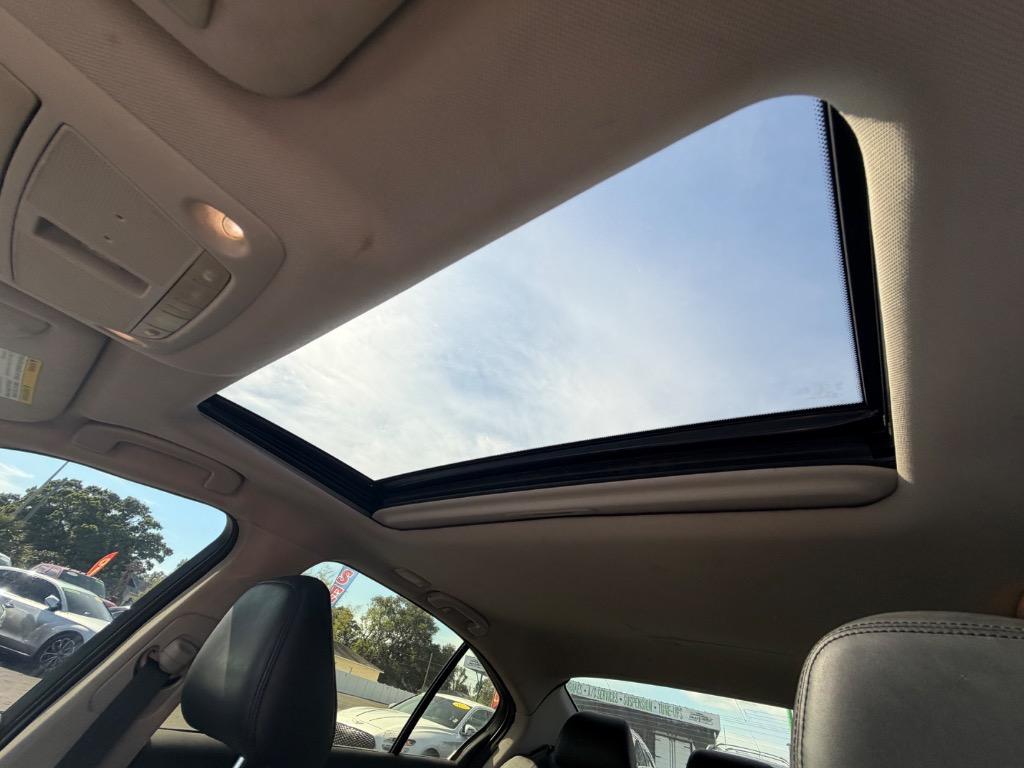 2016 INFINITI Q50 Premium - Photo 8