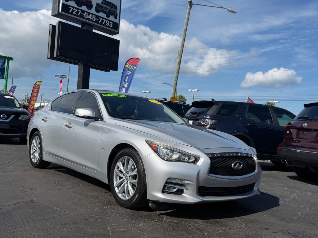 2016 INFINITI Q50 Premium - Photo 9