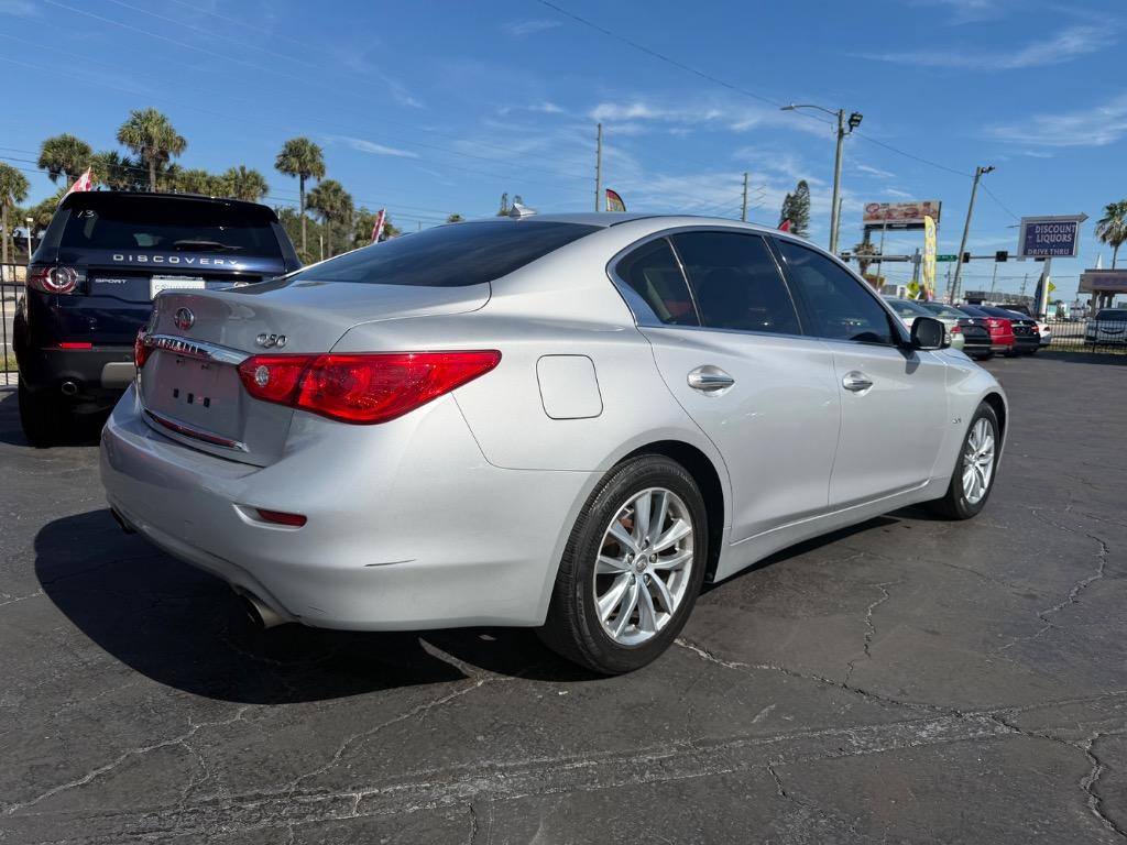 2016 INFINITI Q50 Premium - Photo 10