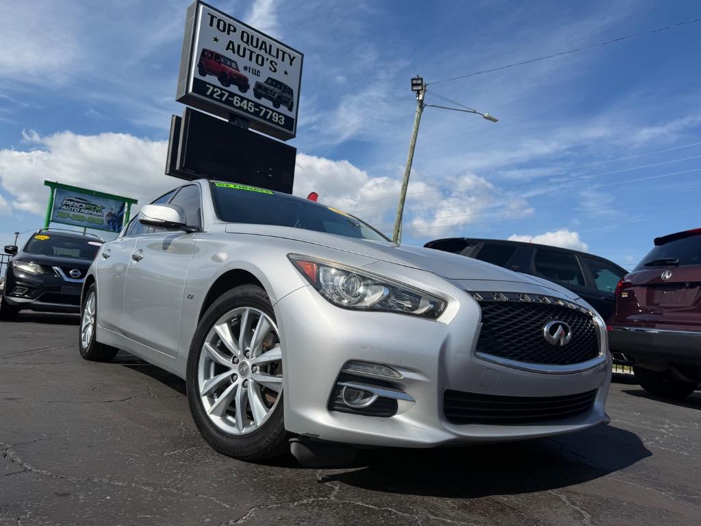 2016 INFINITI Q50 Premium
