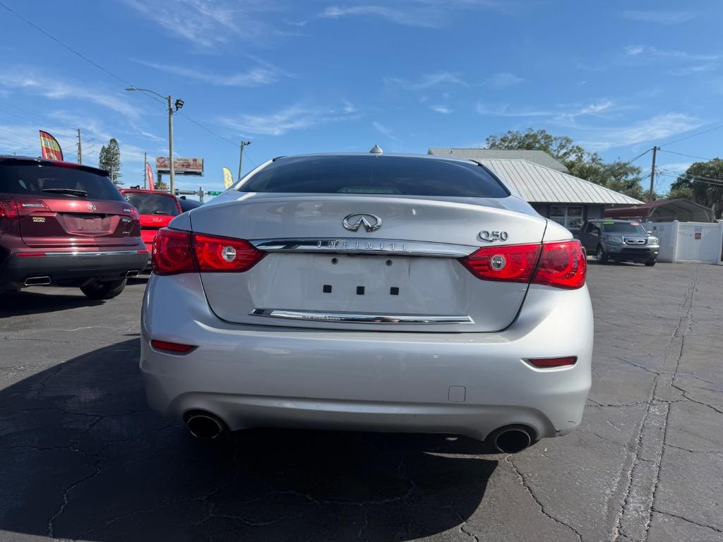 2016 INFINITI Q50 Premium - Photo 12